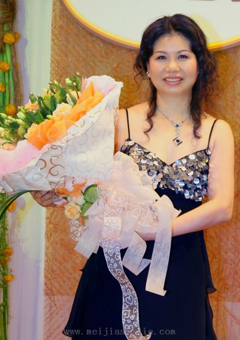 浙江科曼美容产品有限公司董事长叶淑菱的芬芳人生